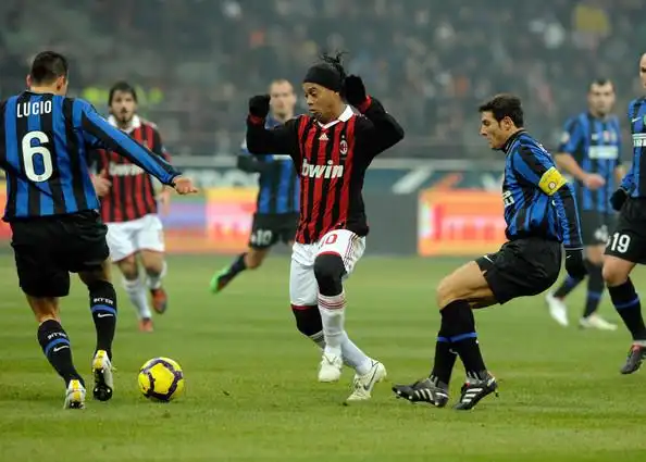 英超联赛中 英超联赛中